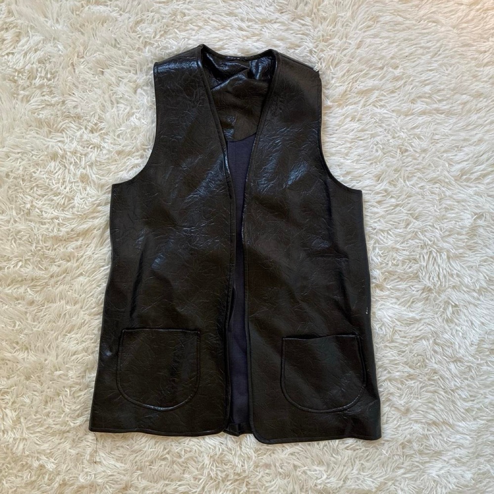 Vintage grunge biker punk emo Black leather vest with pockets